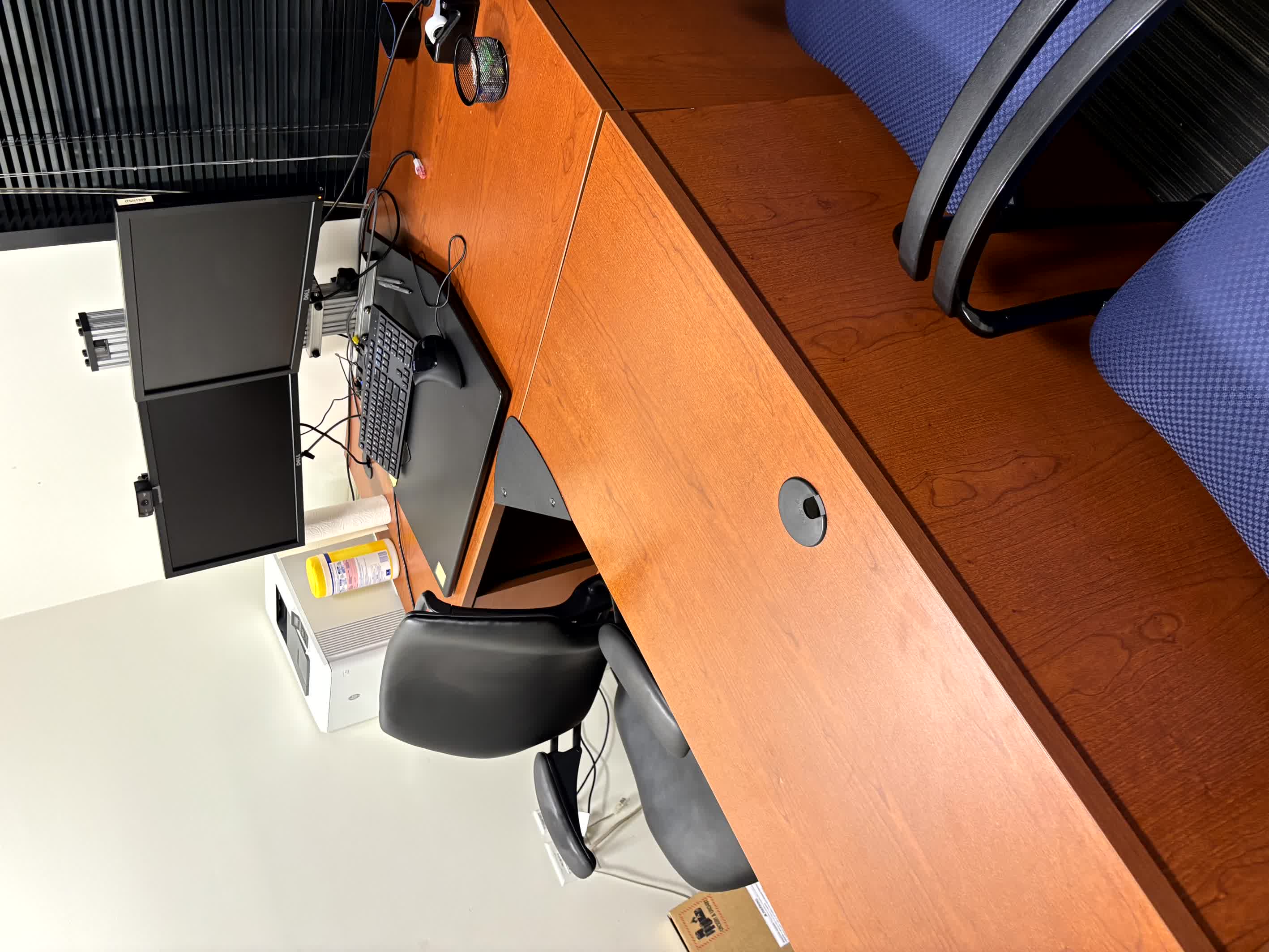 L-Desk
