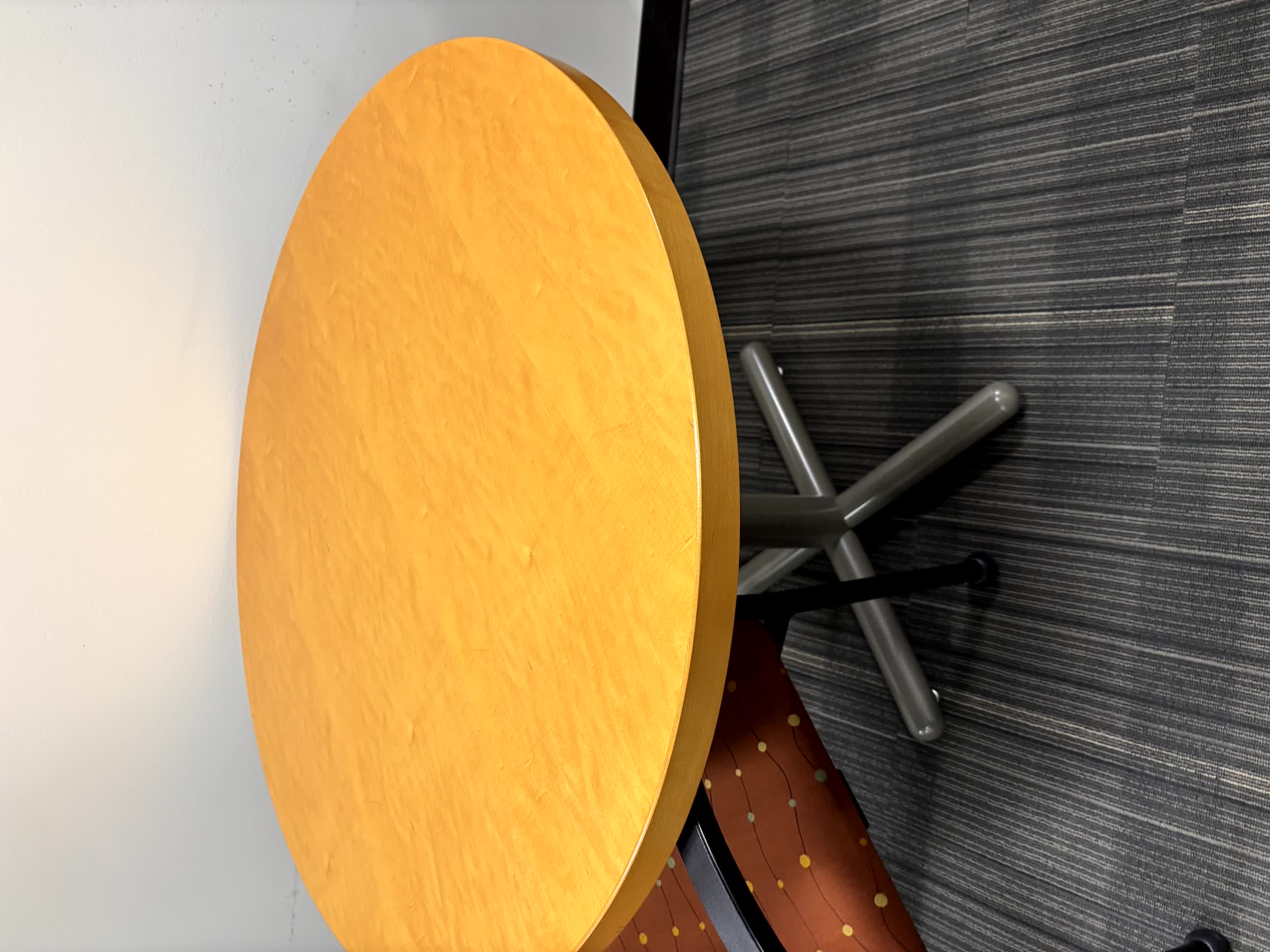 Round Table