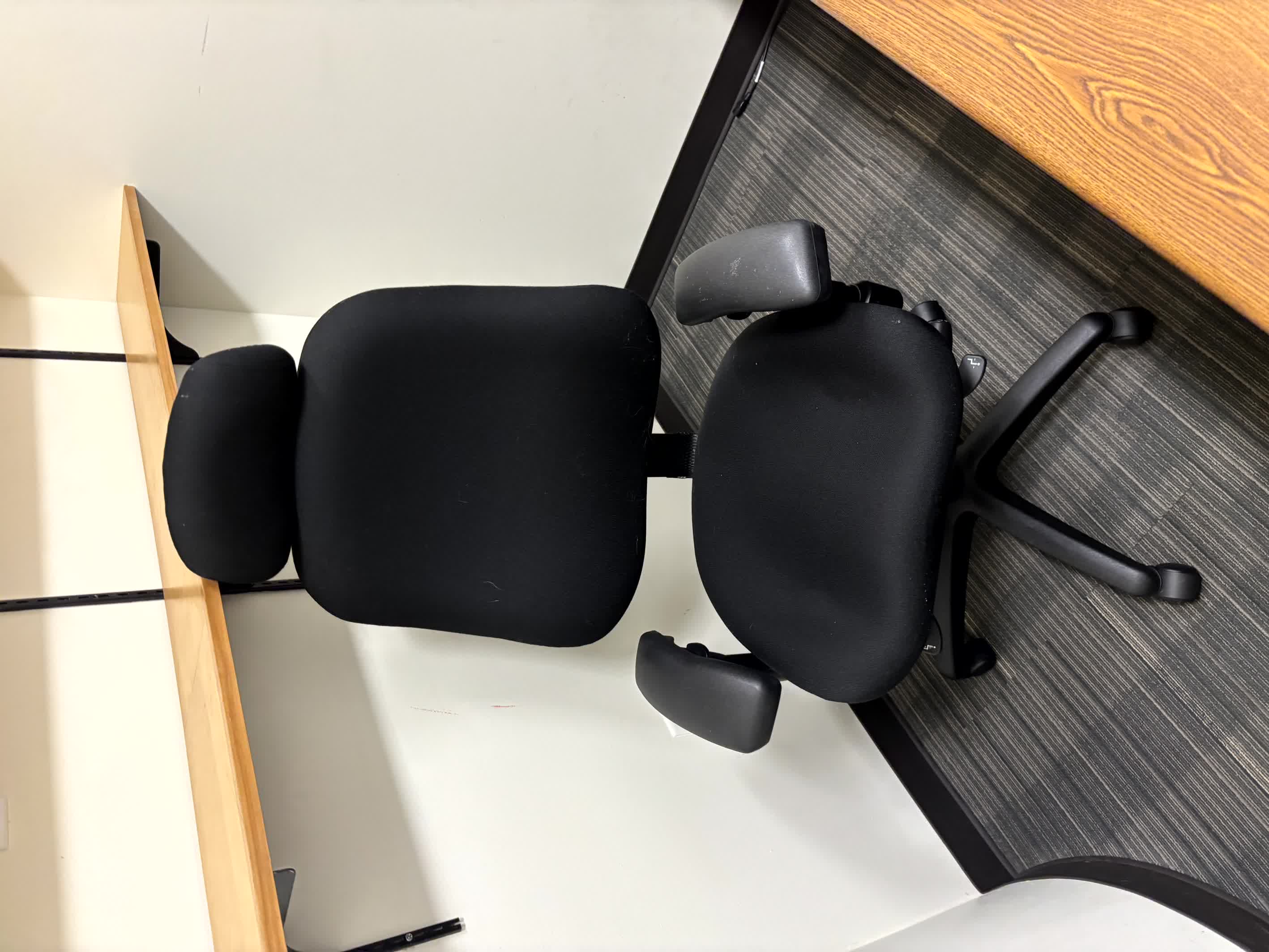 Ergo Chair W/Headrest