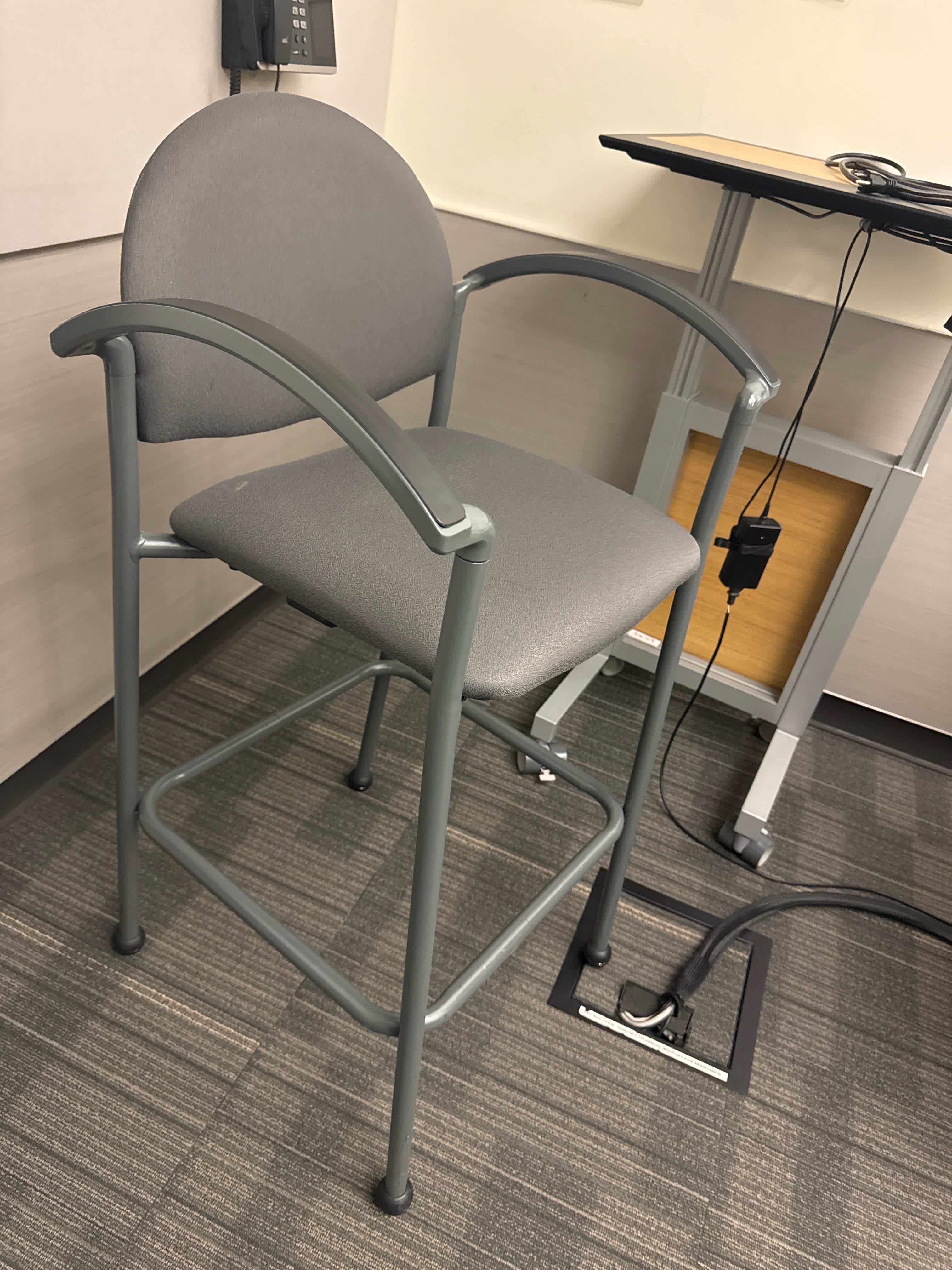 Tall Bolochair