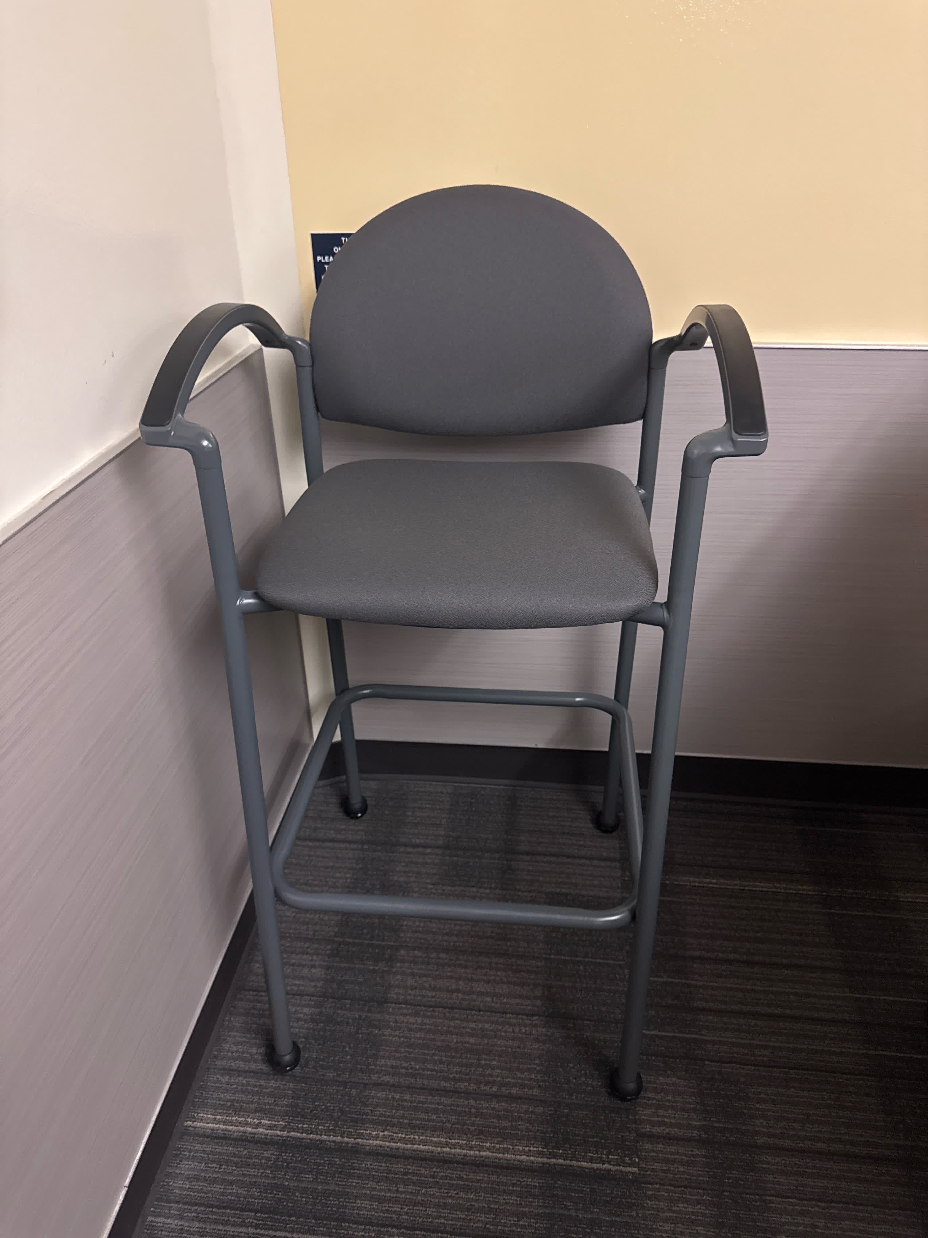 Tall Bolochair