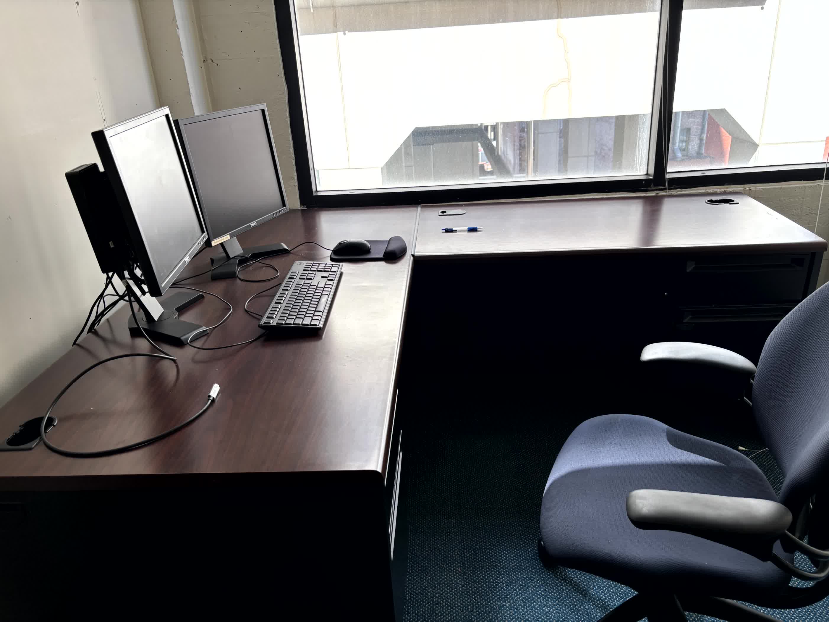 Office L Desk