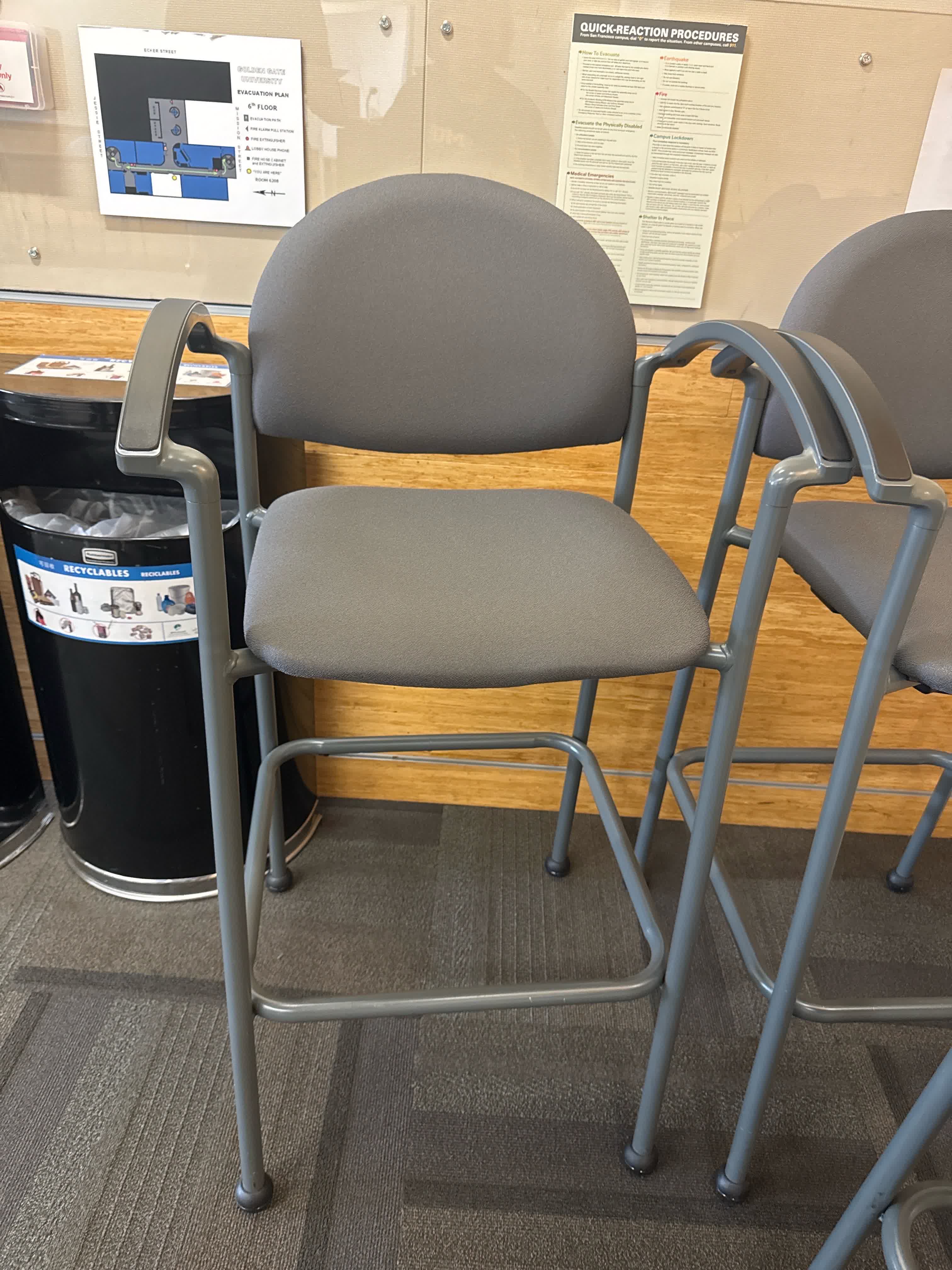 Bar Chair W/Arms